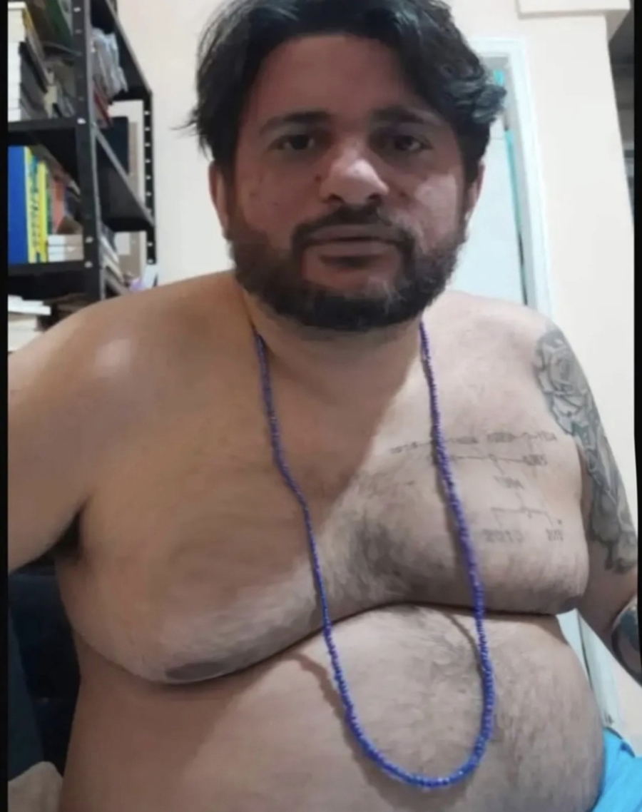 Ação penal avança e dono do canal Arquivo Estranho pode ser preso após associar jornalista e pastor a rede de pedofilia